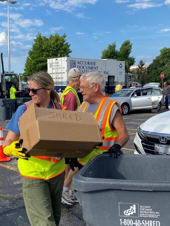 Volunteers are needed for upcoming Kane County recycling events!