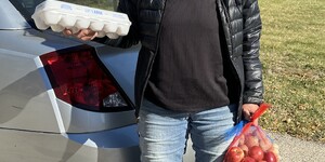 For many people living with chronic illnesses such as diabetes and congestive heart failure, access to healthy food can be just as important as access to medical care. 
