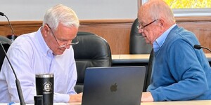 Picture of Kane County Board members Bill Lenert (Chairman of the Finance Committee) and Vern Tepe (Chairman of the Transportation Committee)  
